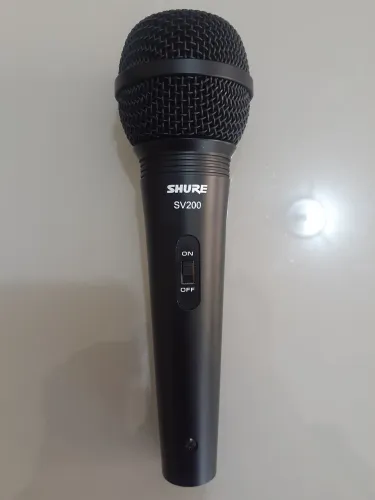Microfone Shure SV200 - Qualidade Profissional