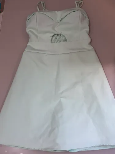 Lindo vestido com short embutido 