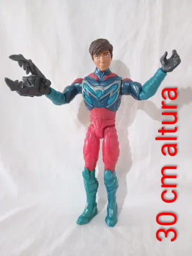 Boneco Max Steel garras 