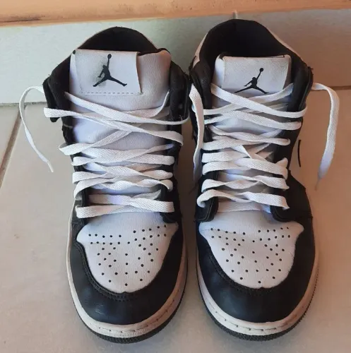 Tênis Nike Air Jordan - Tamanho 35/36