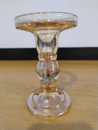 Lindo Castiçal em Vidro Ambar