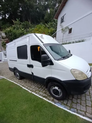 Motohome Iveco daily ano 2008 3.0 diesel, teto alto 185.000km