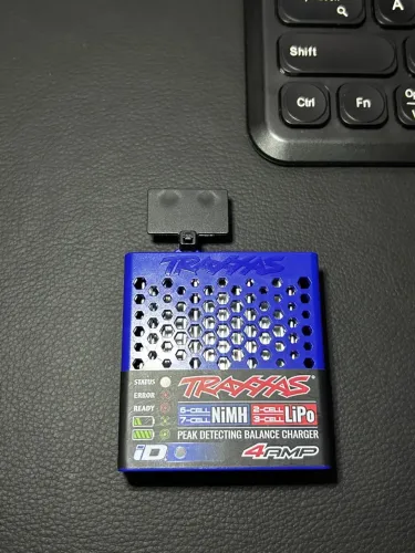 Carregador de Bateria Traxxas 4AMP NiMH/LiPo