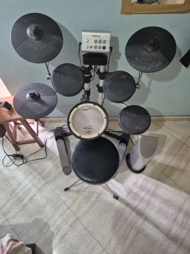 BATERIA eletrônica ROLAND HD-1 