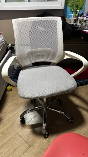Cadeira de escritório branca 