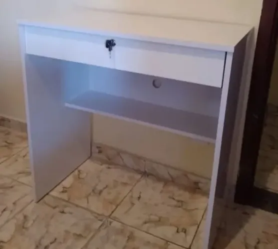 Escrivaninha Dispomos de Entrega Imediata 