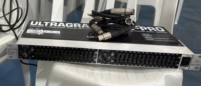Equalizador Gráfico Ultragraph Behringer Fbq1502 Ha