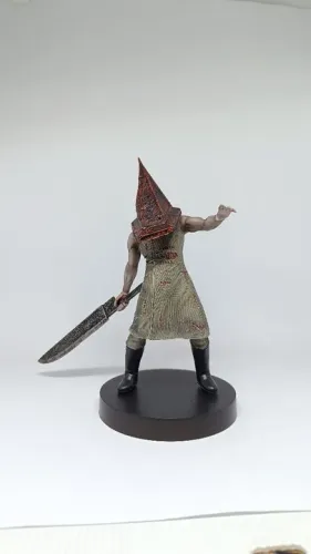 Boneco Colecionável do Pyramid Head Silent Hill 2 novo original 