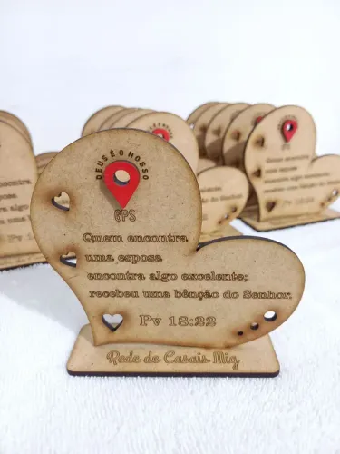 Lembrancinha MDF personalizadas