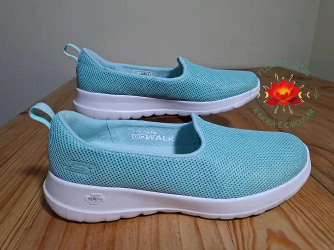 Tênis Verde Água Slip On Skechers Go Walk Joy Tam.39