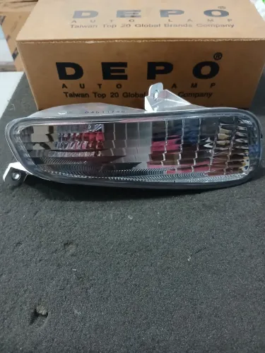 Lanterna parachoque dianteiro Fiat Punto 13/17. Depo 