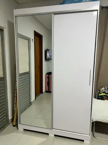 Guarda-roupa solteiro 