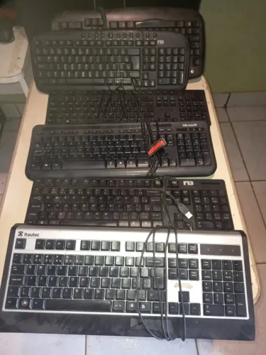 Teclados USB - Lote com 10 unidades