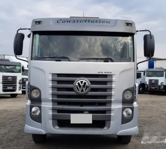 Volkswagen 24280 Baú 2018