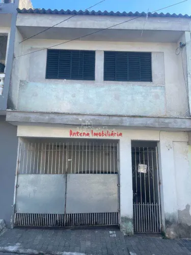 Casa com 04 dormitórios em Ferraz de Vasconcelos - Cód.: 11420
