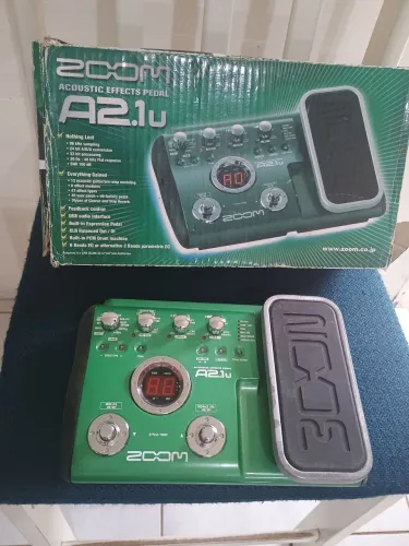 Pedal guitarra Zoom A2.1U