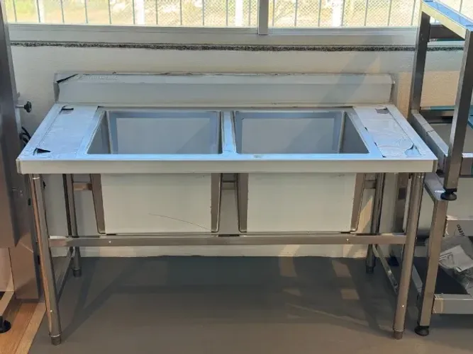 bancada de pia 150x70 com duas pias centrais (alef)