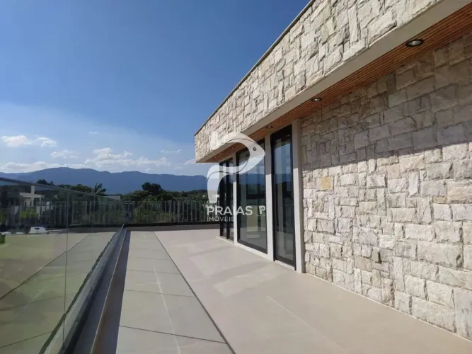 Casa em condomínio à venda na Riviera de São Lourenço