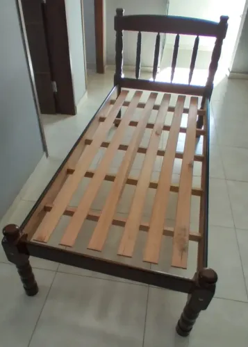 Cama De Solteiro 1,90 X 80 e 1,90 X 90 Torneada