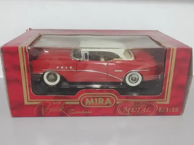 Buick Century Mira 1:18 na caixa perfeito estado
