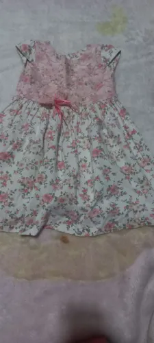 Vestido floral infantil