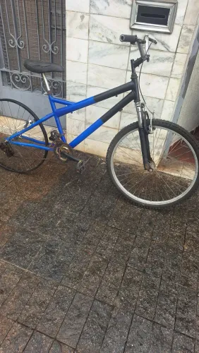 Bicicleta aro 26 pra reforma 