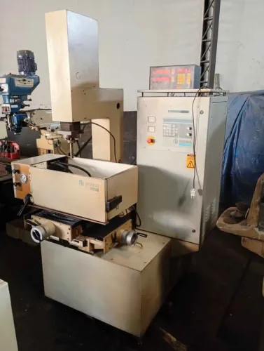 ELETROEROSÃO PENETRAÇÃO ENGEMAQ/ EDM 200NC