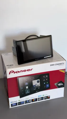 Vende-se Som multimídia Pioneer com tv 8 Polegadas