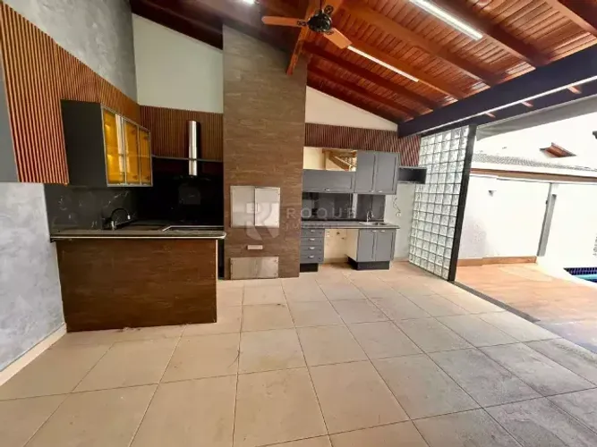 Casa em Condomínio Parque Residencial Roland   - Limeiira