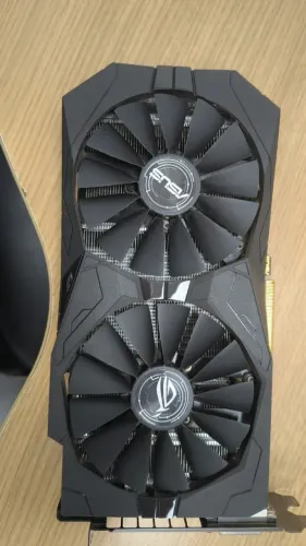 Placa de vídeo ASUS  Strix RX 570 