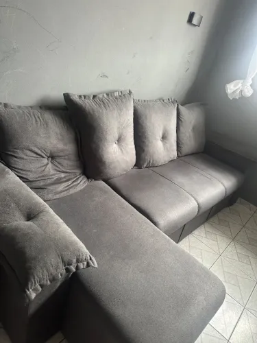 Sofá 3 lugares sem marca de uso 3 meses de uso chama chat