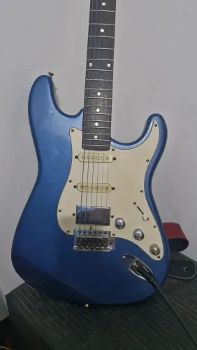 Guitarra Shelter California Deluxe