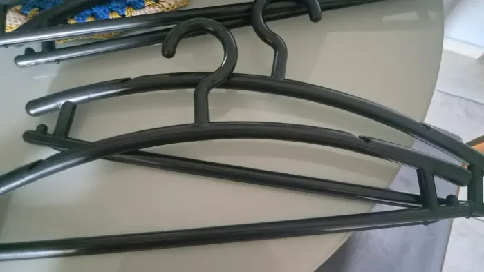 Kit de cabides reforçados