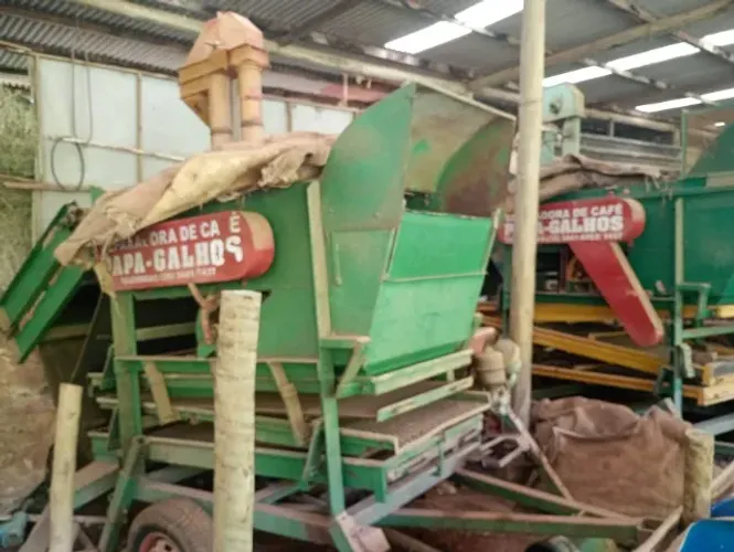 Maquina separadora de café papa galhos