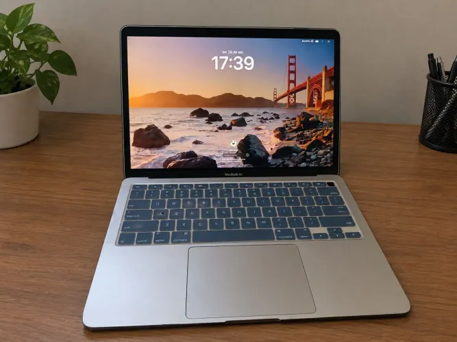 MacBook Air M1 8GB - Estado de Novo