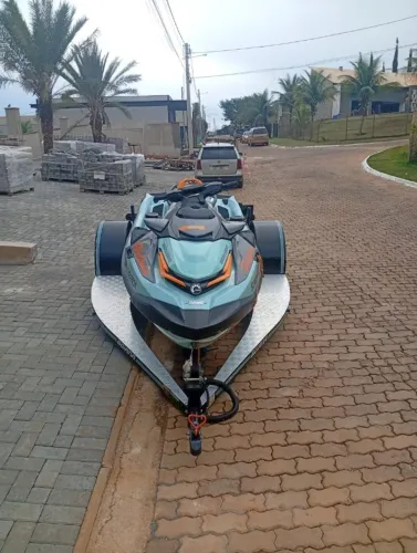 Jet Ski Sea doo wake 230 - APENAS 15H
