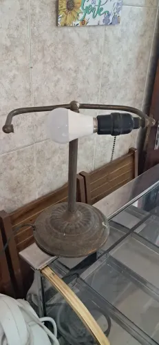 Abajur antigo.