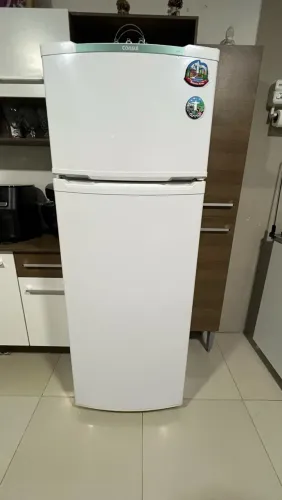 Geladeira Consul branca