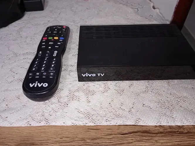 Receptor de Tv via satélite V..... TV Mais controle remoto 