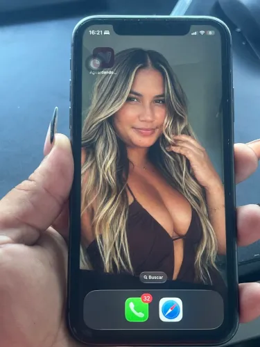 Vende-se iPhone 11 todo original nunca foi pra conserto aceito cartão com acréscimo