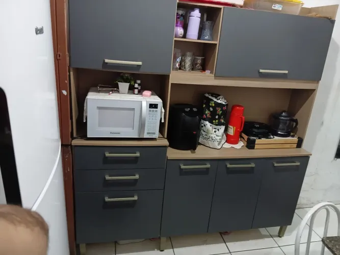Armário em em boas condições