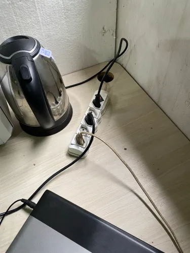 Mesa de escritório em L