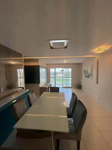 Apartamento na Ponta do Farol, 2 Suítes, Mobiliado, Projetado, Climatizado 