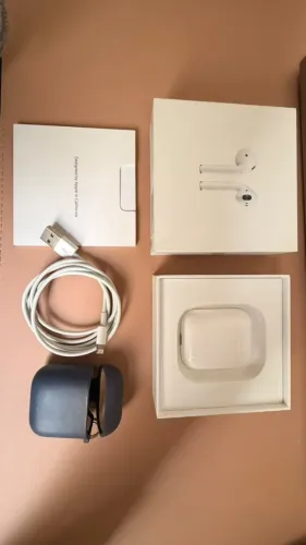 AirPod 2 - Apple