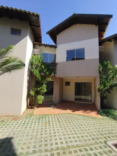 Alugo sobrado mobiliado Bairro Nobre