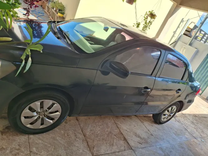 Volkswagen Voyage 1.0/1.0 City MI Total Flex 8V 4P 2013