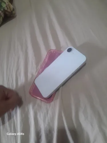 Celular iPhone 16e