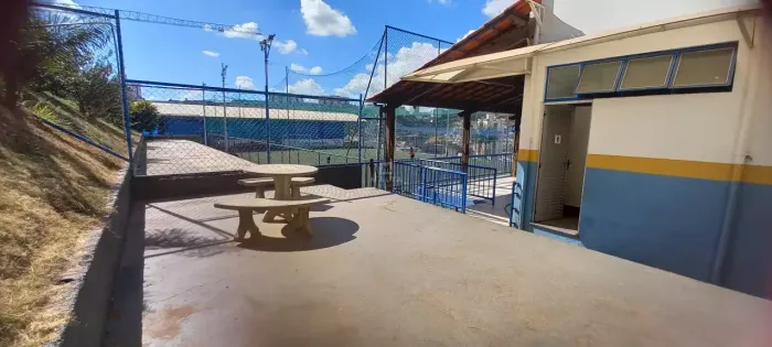 COMPLEXO COMERCIAL COM 7.500M² ESTRUTURA COMPLETA
