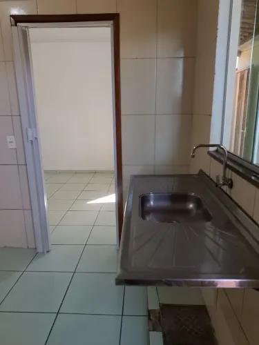 Casa pra alugar na alexandrina