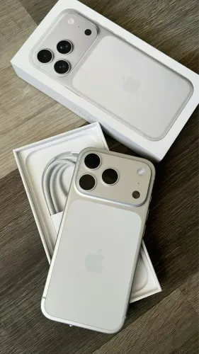 iPhone 17 Pro Max novo